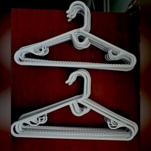20 thick plastic like new hangers